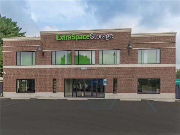 Extra Space Storage - 8826 - Carmel - 146th Street - 4420 East 146Th Street