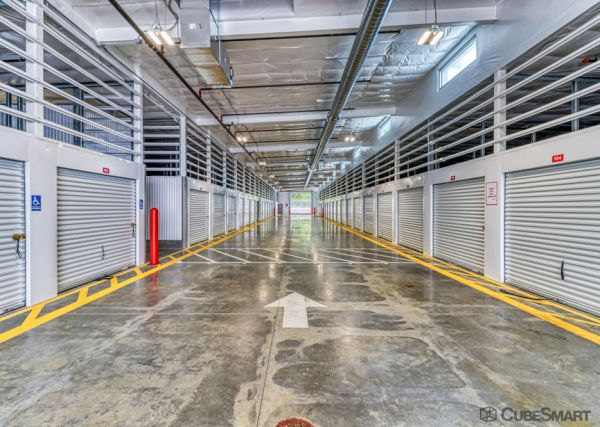 CubeSmart Self Storage - 3909 Bennett Drive - 3909 Bennett Drive