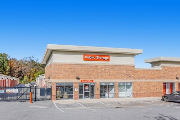 Public Storage - Greensboro - 7744 McCloud Rd - 7744 McCloud Rd