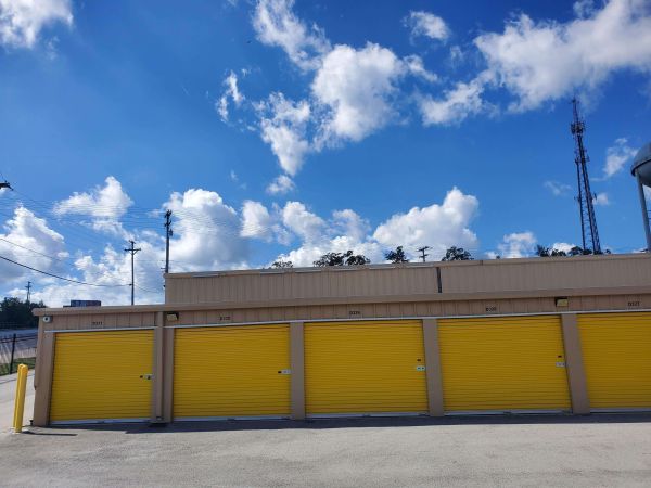 Storage Sense - Branson - 240 Shepherd Of The Hills Expressway