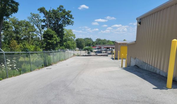 Storage Sense - Branson - 240 Shepherd Of The Hills Expressway