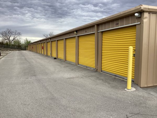 Storage Sense - Branson - 240 Shepherd Of The Hills Expressway