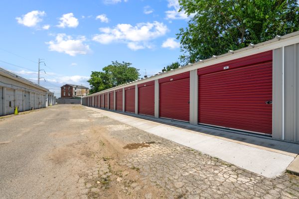 Limitless Storage - Philly - 2030 Cemetery Avenue