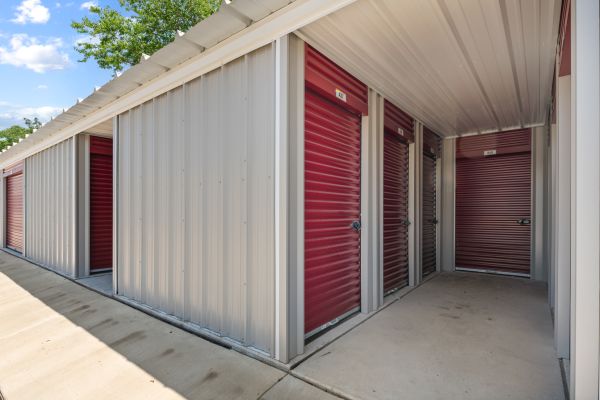Limitless Storage - Philly - 2030 Cemetery Avenue