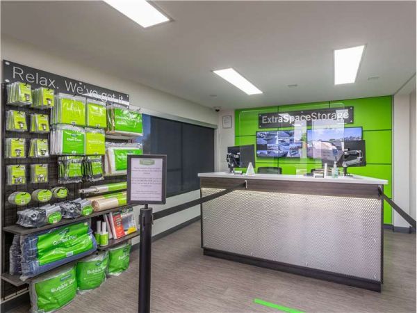Extra Space Storage - 0237 - Phoenix - 17407 N Cave Creek Rd - 17407 North Cave Creek Road