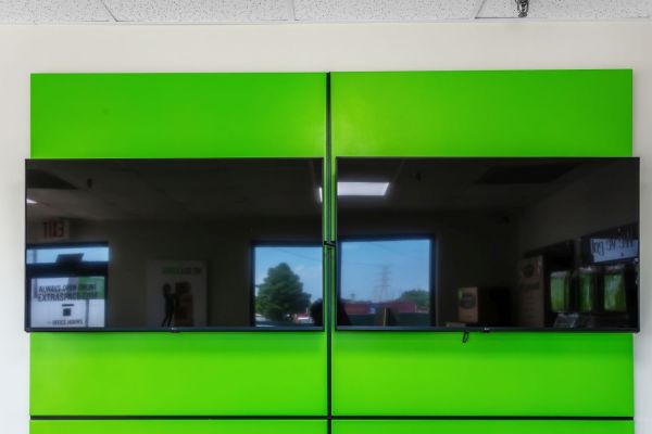 Extra Space Storage - 0680 - Memphis - Covington Way - 4961 Covington Way