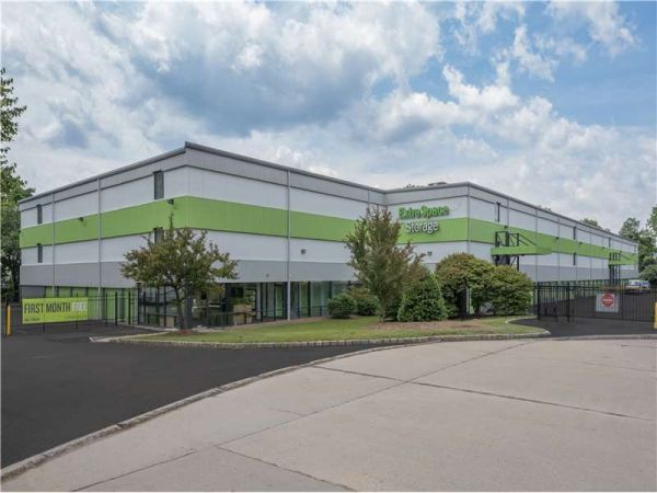 Extra Space Storage - 8347 - Mahwah - Micik Ln - 100 Micik Lane
