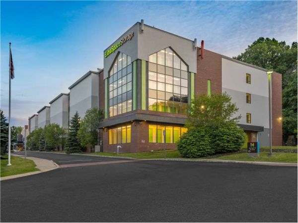 Extra Space Storage - 8350 - Poughkeepsie - South Rd - 2169 South Road