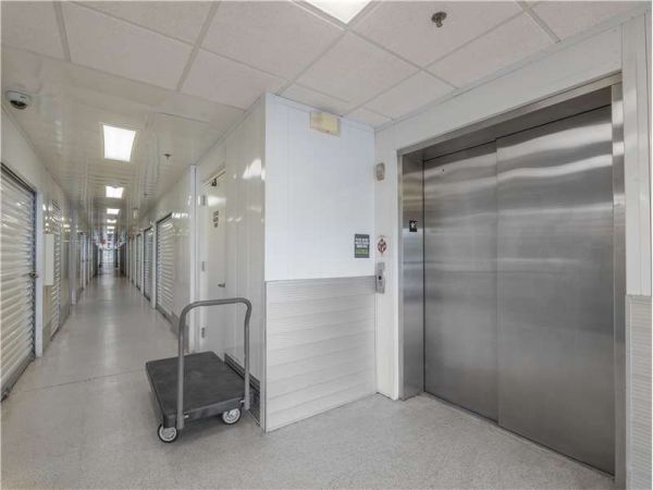 Extra Space Storage - 8350 - Poughkeepsie - South Rd - 2169 South Road
