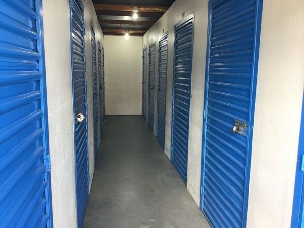 Extra Space Storage - 3065 - Summerville - Old Trolley Road - 422 Old Trolley Road