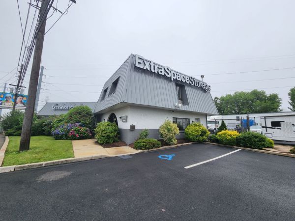 Extra Space Storage - 3283 - Elizabeth - Allen St - 480 Allen Street
