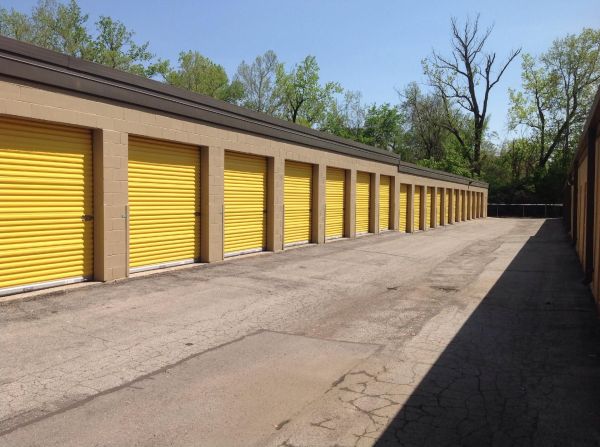 Extra Space Storage - 3364 - Brentwood - Manchester Road - 8524 Manchester Road