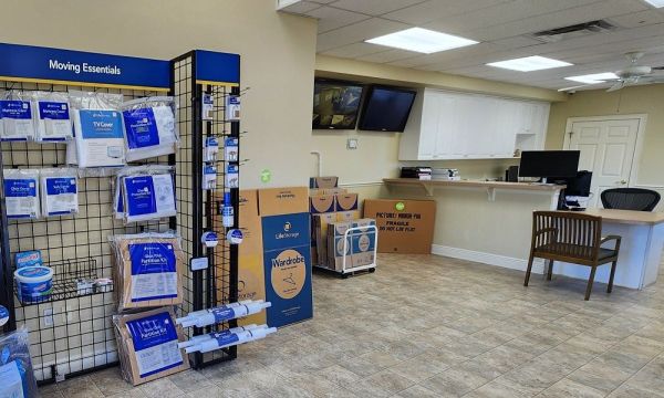 Extra Space Storage - 3378 - Celebration - Celebration Place - 475 Celebration Place