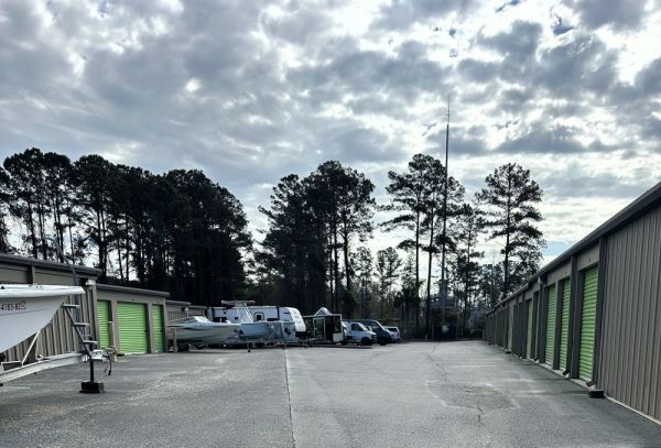 Extra Space Storage - 3400 - Bluffton - Sheridan Park Circle - 19 Sheridan Park Circle