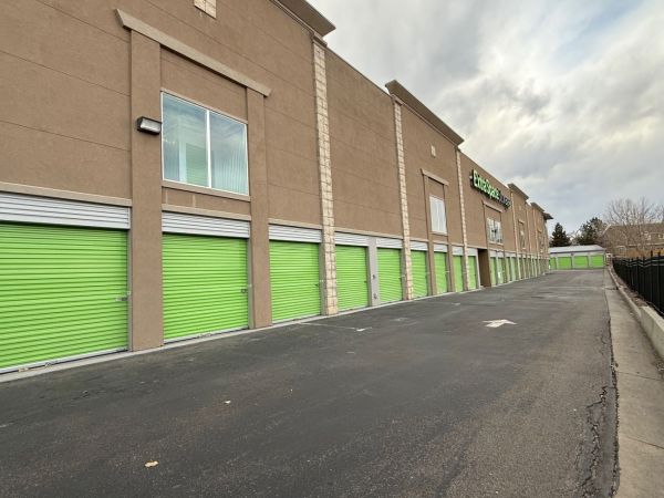 Extra Space Storage - 3427 - Thornton - Gale Blvd - 9000 Gale Boulevard