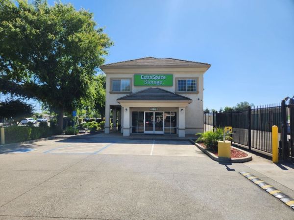 Extra Space Storage - 3512 - Sacramento - 8960 Calvine Rd - 8960 Calvine Road