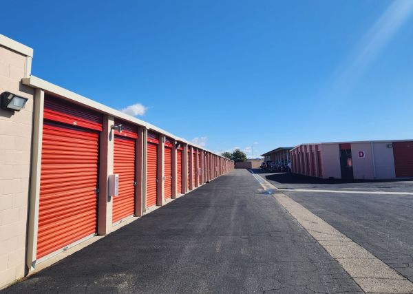 Extra Space Storage - 3561 - Palmdale - Palmdale Blvd - 380 West Palmdale Boulevard