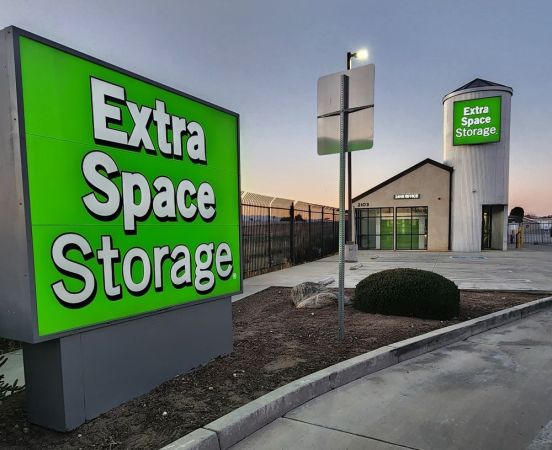 Extra Space Storage - 3562 - Lancaster - Avenue J - 2103 WEST AVENUE J