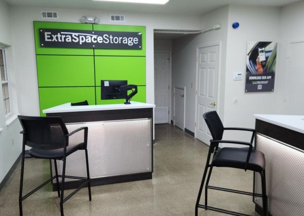 Extra Space Storage - 3569 - Columbus - Evanswood Dr - 4735 Evanswood Drive