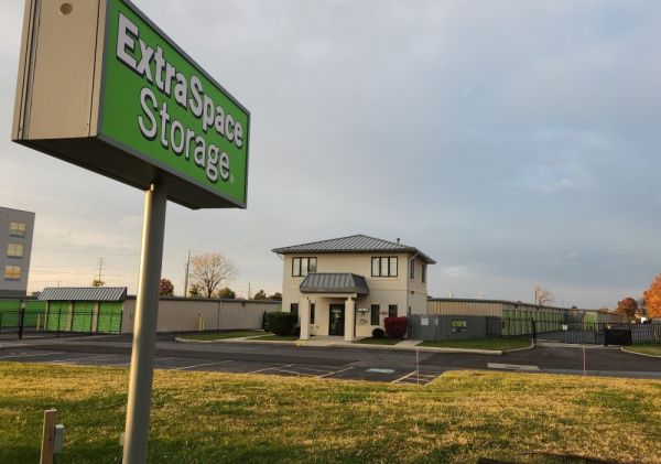 Extra Space Storage - 3578 - Columbus - Broad St - 6460 East Broad Street