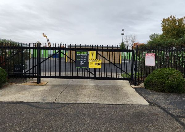 Extra Space Storage - 3579 - Dublin - Old Avery Rd - 6245 Old Avery Road