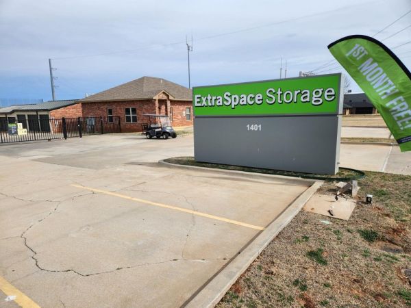 Extra Space Storage - 3646 - Oklahoma City - 122nd St - 1401 Northwest 122nd Street