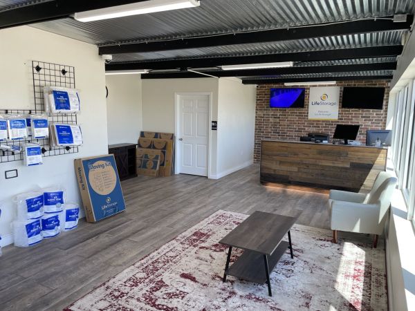 Extra Space Storage - 3647 - Edmond - Pennsylvania Ave - 15505 North Pennsylvania Avenue