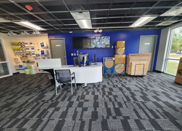 Extra Space Storage - 3668 - Savannah - Victory Dr - 2201 East Victory Drive