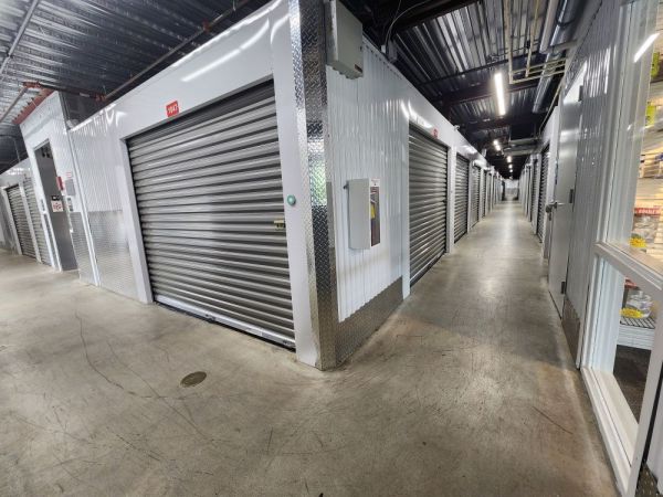 Extra Space Storage - 3668 - Savannah - Victory Dr - 2201 East Victory Drive