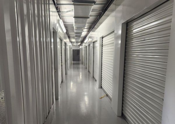 Extra Space Storage - 3699 - Orlando - 12280 E Colonial Dr - 12280 East Colonial Drive