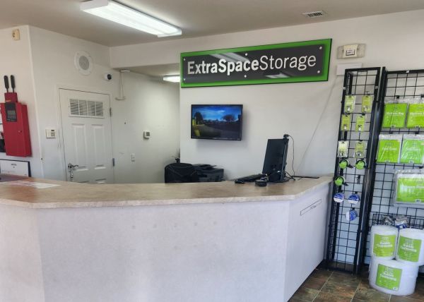 Extra Space Storage - 3769 - Lakewood - Arizona Ave. - 7605 West Arizona Avenue