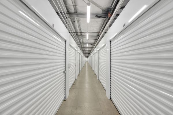 Extra Space Storage - 3829 - Sacramento - Mack Rd - 5701 Mack Road