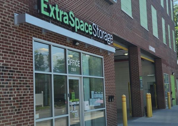 Extra Space Storage - 3857 - Brooklyn - Newport St - 252 Newport Street