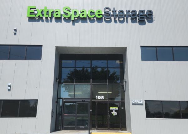 Extra Space Storage - 4026 - Frederick - Brookfield Ct - 1845 Brookfield Court