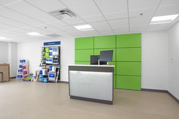 Extra Space Storage - 4133 - Centreville - Fort Dr - 5890 Fort Drive