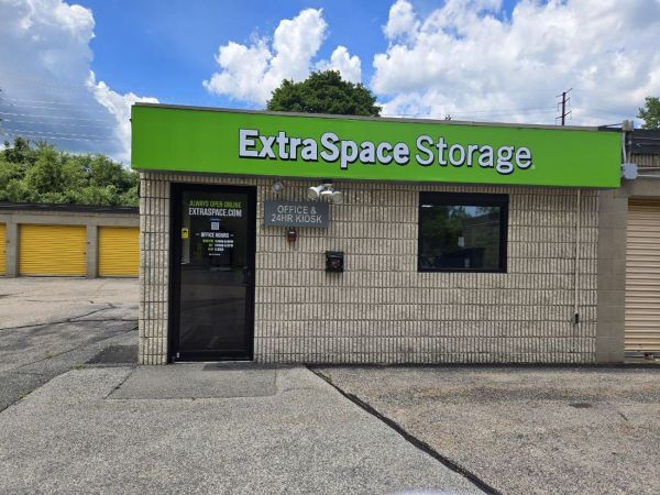 Extra Space Storage - 3003 - East Greenwich - Frenchtown Rd - 500 Frenchtown Road