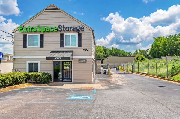 Extra Space Storage - 3030 - Riverdale - Highway 85 - 7604 Georgia 85
