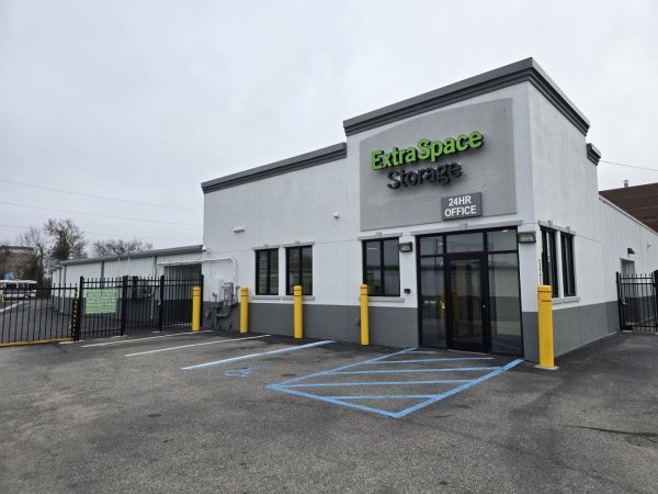 Extra Space Storage - 3045 - Norfolk - Brambleton Ave - 1213 East Brambleton Avenue