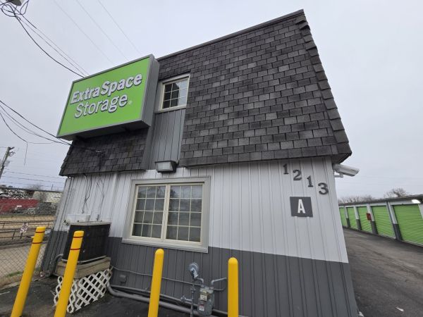 Extra Space Storage - 3045 - Norfolk - Brambleton Ave - 1213 East Brambleton Avenue