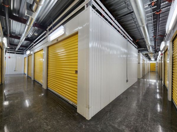 Extra Space Storage - 3089 - Bedford - Broadway Ave - 1455 Broadway Avenue