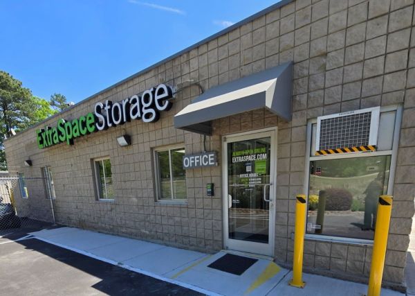 Extra Space Storage - 3127 - Durham - Hillsborough Road - 4417 Hillsborough Road