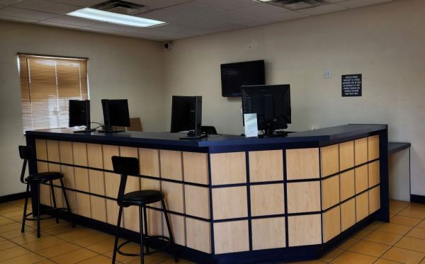 Extra Space Storage - 3150 - Mesa - 545 Broadway Rd - 545 West Broadway Road