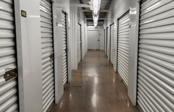 Extra Space Storage - 3150 - Mesa - 545 Broadway Rd - 545 West Broadway Road