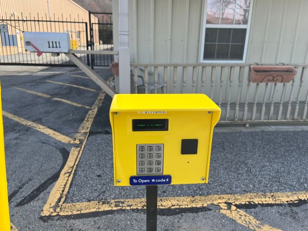 Extra Space Storage - 3157 - Monroe - State Route 17M - 1111 New York 17M