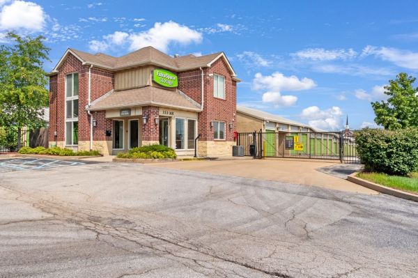 Extra Space Storage - 3219 - Manchester - Meramec Station Rd - 301 Meramec Station Road