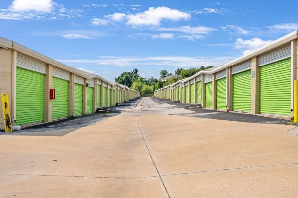 Extra Space Storage - 3219 - Manchester - Meramec Station Rd - 301 Meramec Station Road