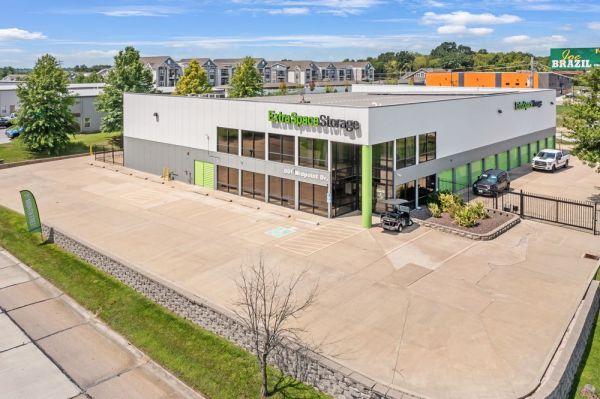Extra Space Storage - 3221 - Florissant - Shackelford Rd - 940 Shackelford Road