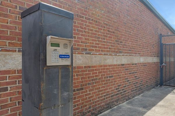Extra Space Storage - 3241 - Columbus - Armour Rd - 4510 Armour Road