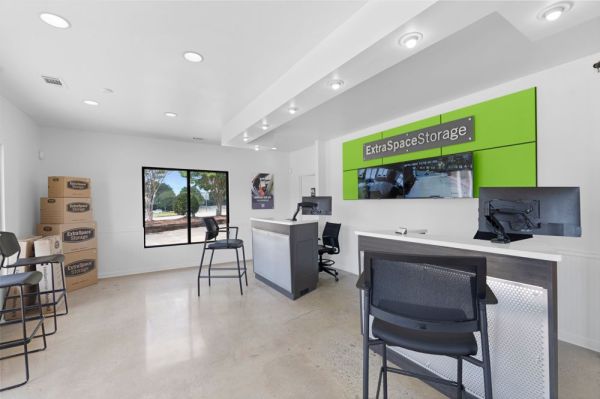 Extra Space Storage - 3241 - Columbus - Armour Rd - 4510 Armour Road