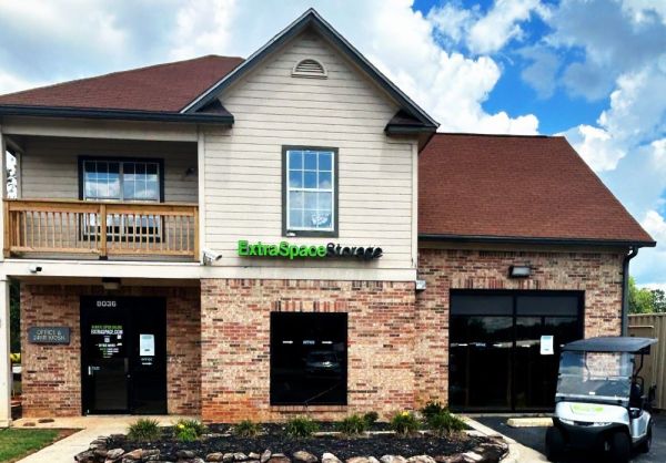 Extra Space Storage - 3256 - Madison - Madison Blvd. - 8036 Madison Boulevard
